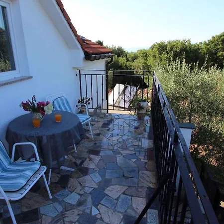 Apartment In Marsici/insel Krk 13109